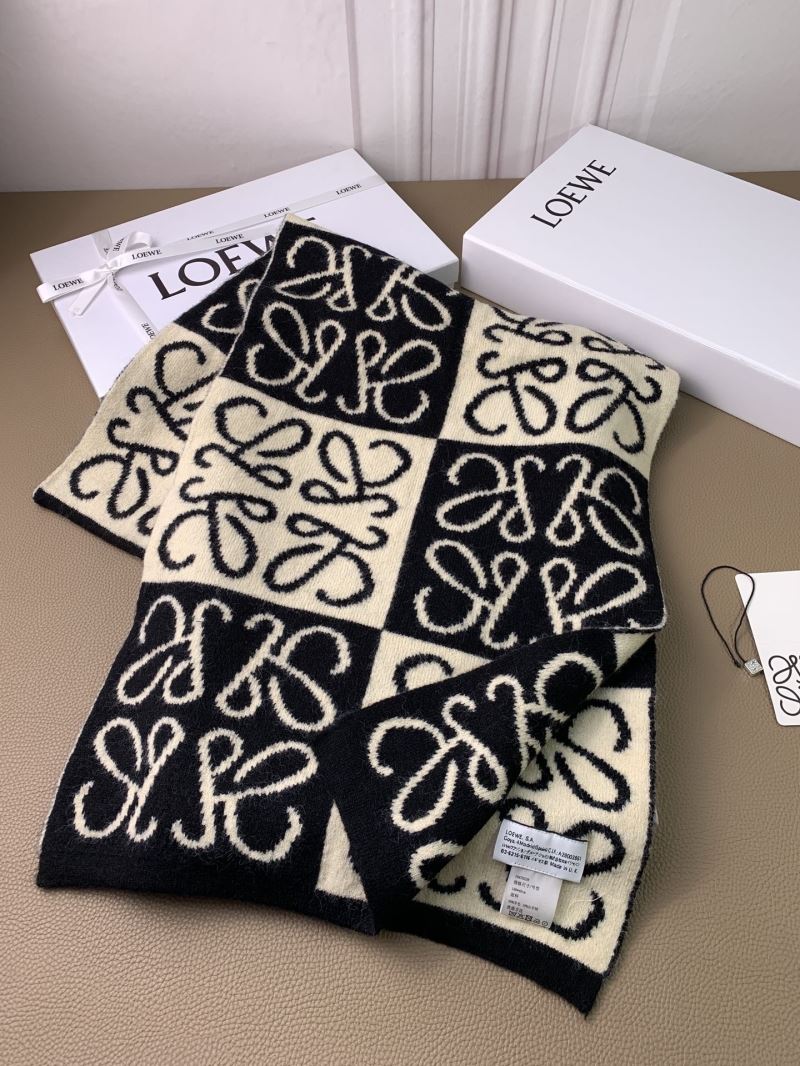 Loewe Scarf